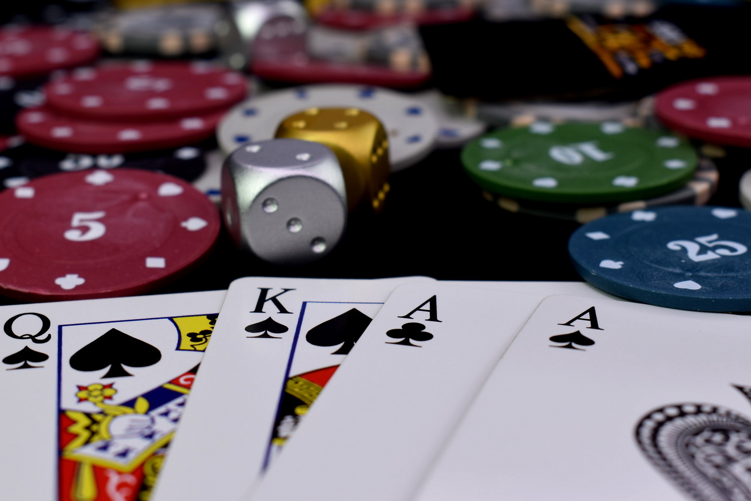 1852_high-stakes-poker.jpg